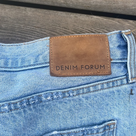 Aritzia Denim Forum
The Ex Boyfriend Hi-Rise Jean Short - Picture 11 of 13